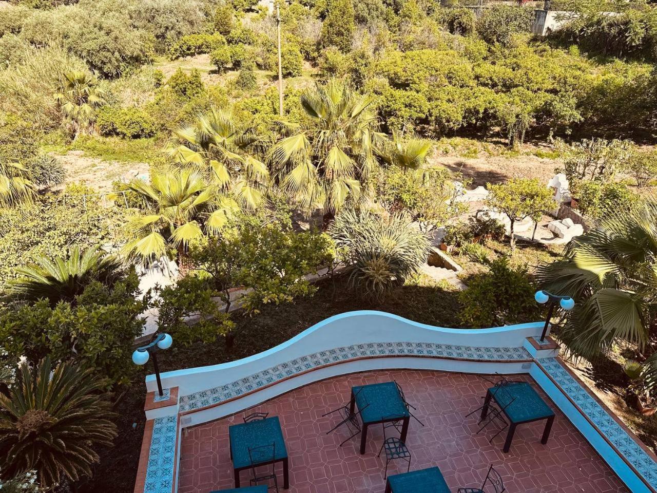 Villa Tiche Чефалу Экстерьер фото