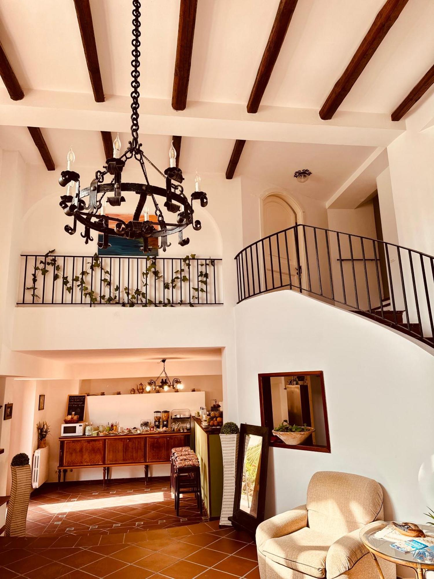 Villa Tiche Чефалу Экстерьер фото