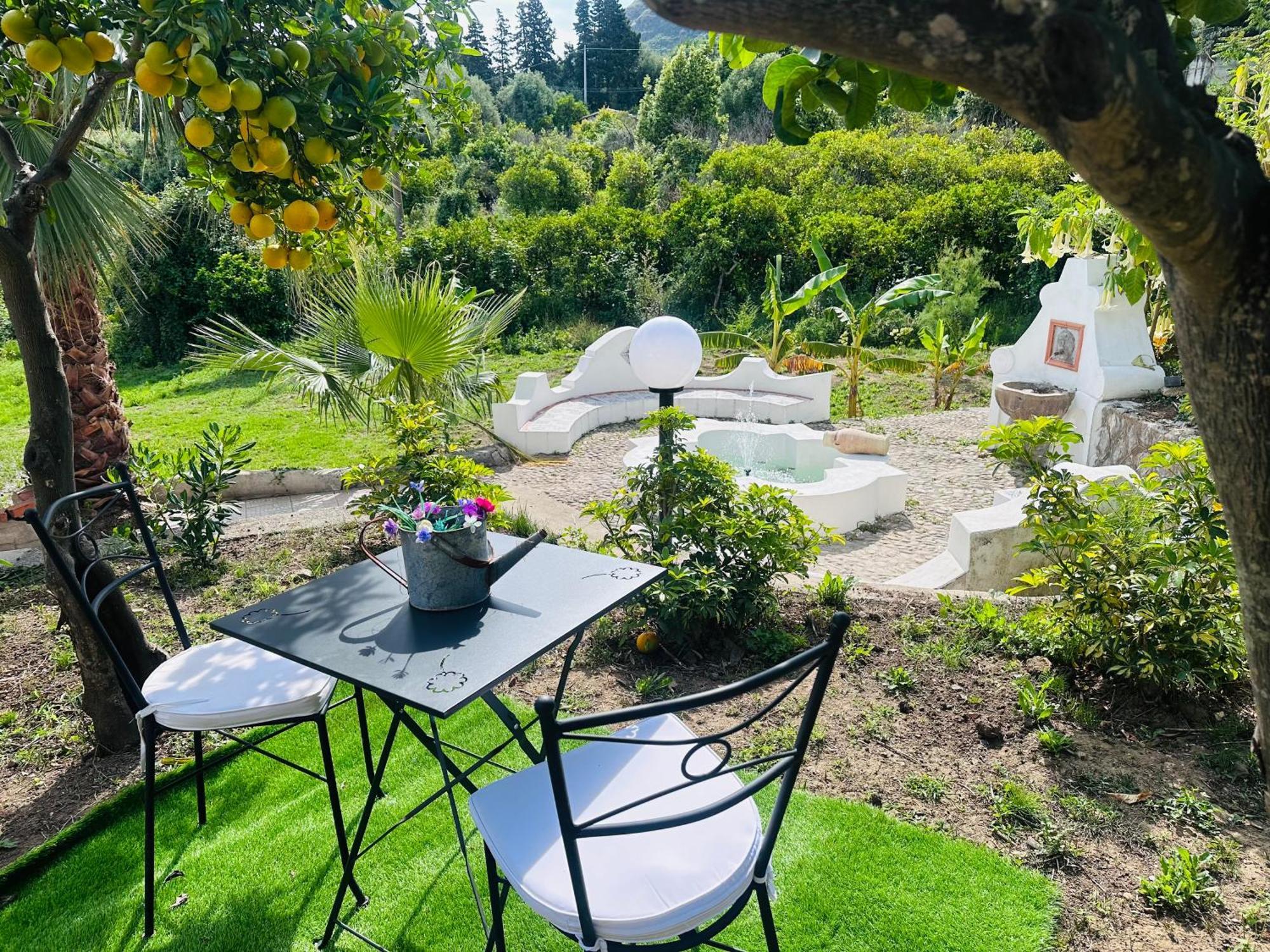 Villa Tiche Чефалу Экстерьер фото